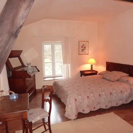 Le Moulin Des Baumes